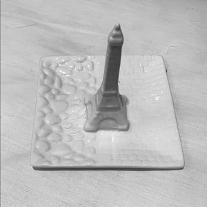 COASTAL DESIGN EIFLE TOWER RING & JEWELRY HOLDER